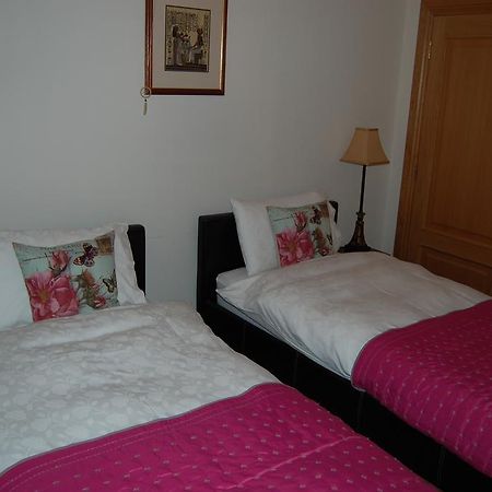 Lomond Castle Apartment Balloch Δωμάτιο φωτογραφία