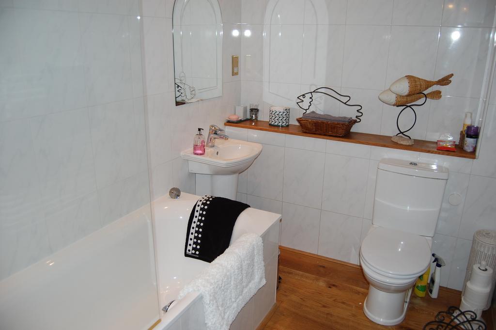 Lomond Castle Apartment Balloch Δωμάτιο φωτογραφία